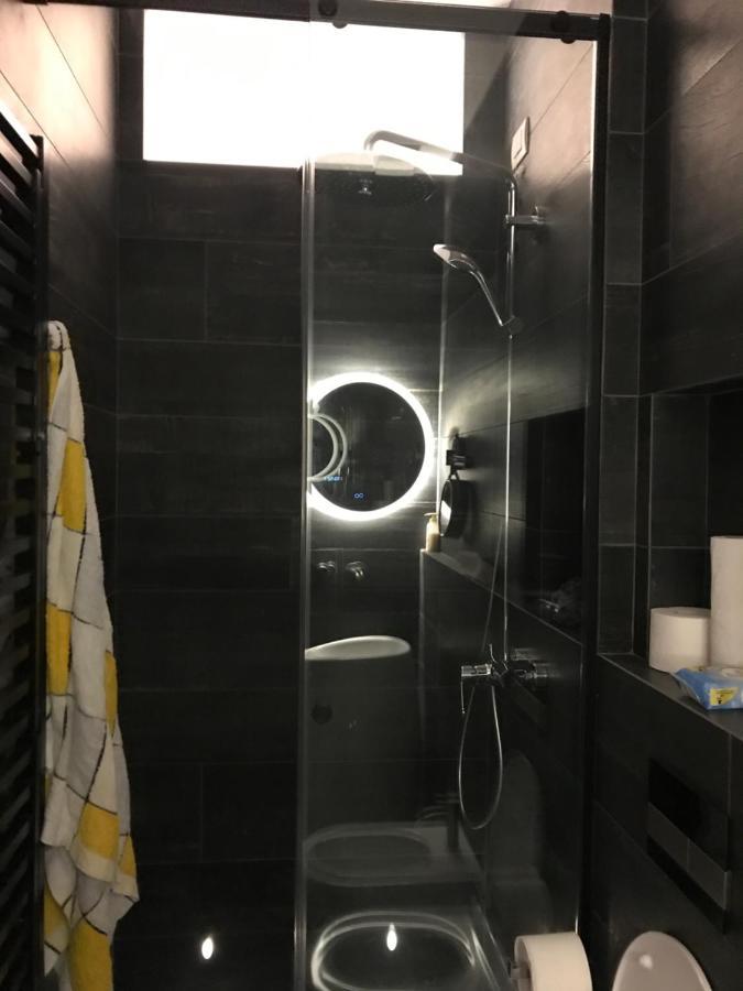 Studio 18 Apartment Milan Bagian luar foto