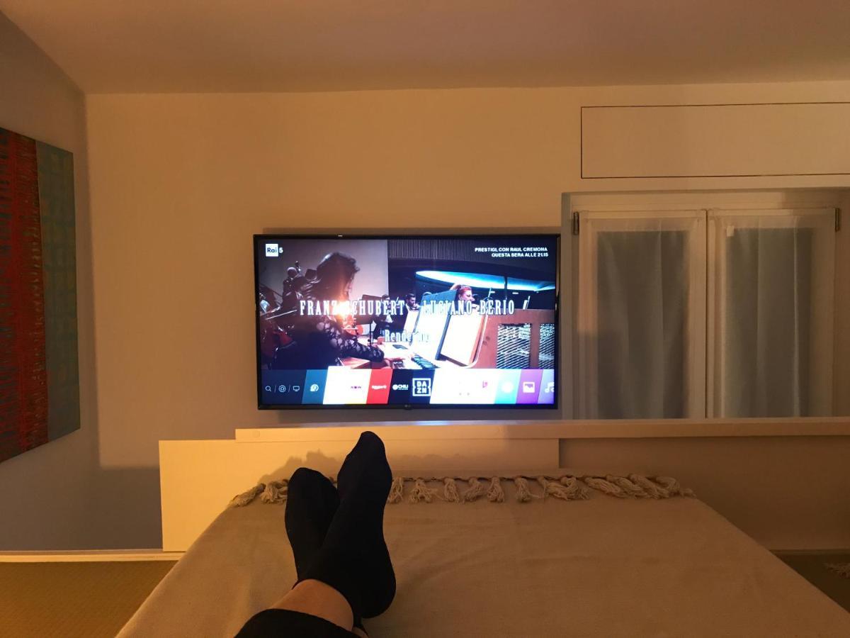 Studio 18 Apartment Milan Bagian luar foto