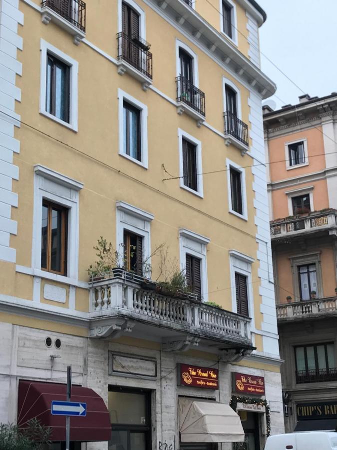 Studio 18 Apartment Milan Bagian luar foto
